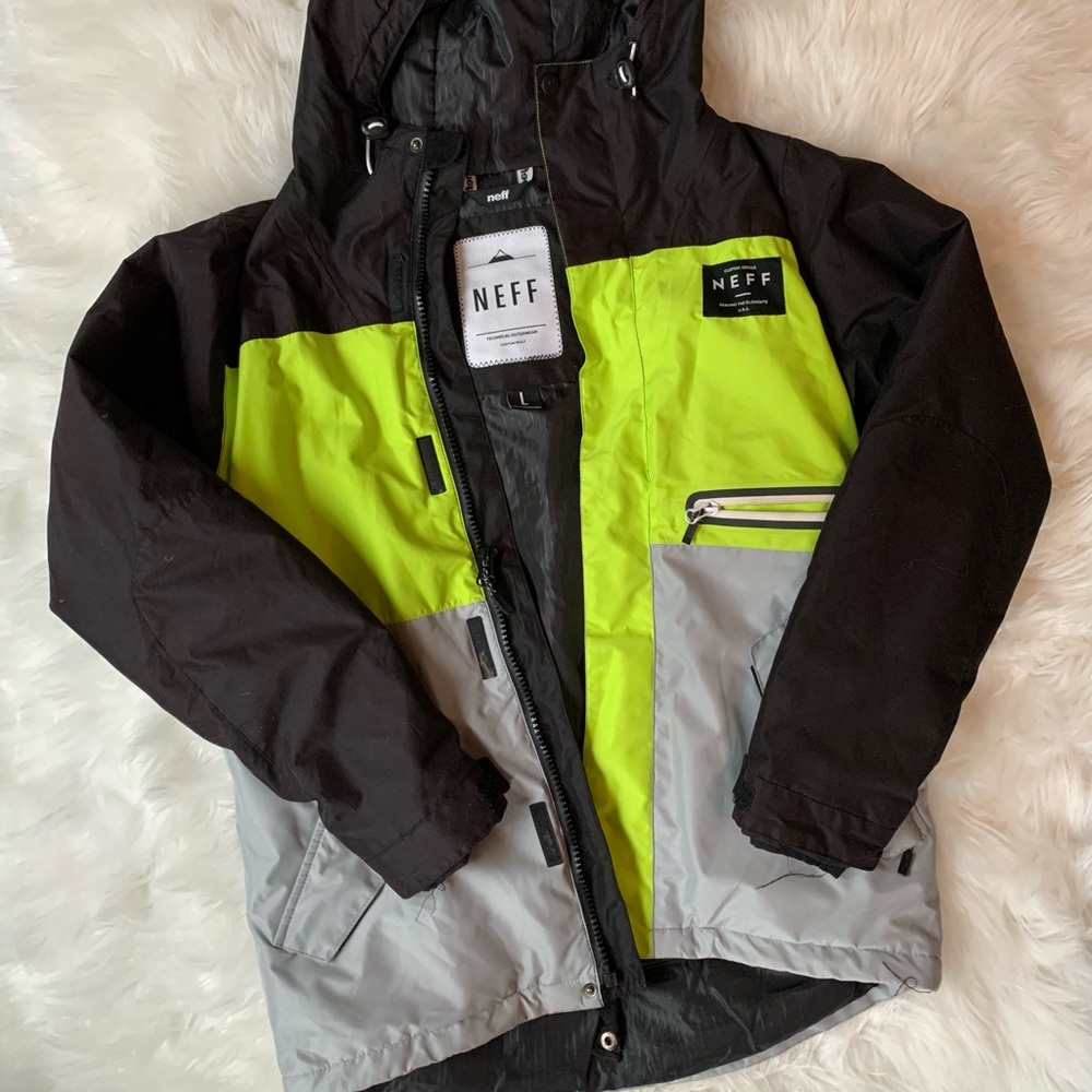 NEFF snowboarding jacket - black/silver/neon green men’s size large